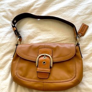 LIKE NEW COACH PURSE